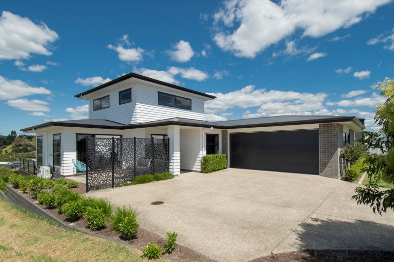 183 Penetaka Heights, Pyes Pa, Tauranga - Carousel 2