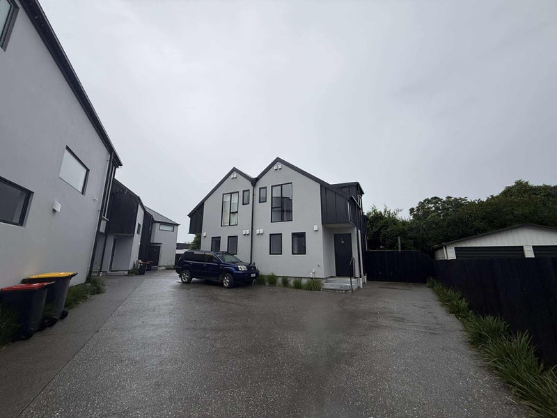 20 Kipax Place, Riccarton, Christchurch - Carousel 24