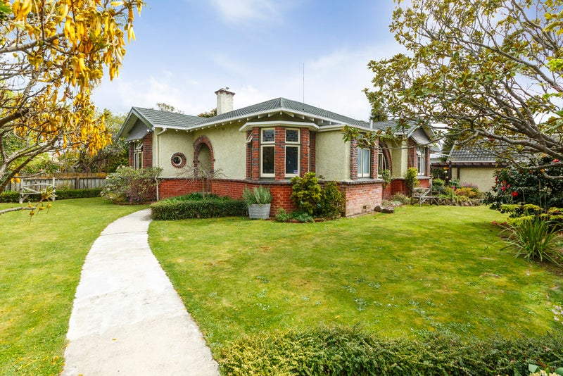 5 Beresford Street, Takaro, Palmerston North - Carousel 2