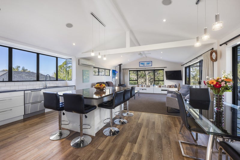 12A Acton Place, Avondale, Auckland - Carousel 2