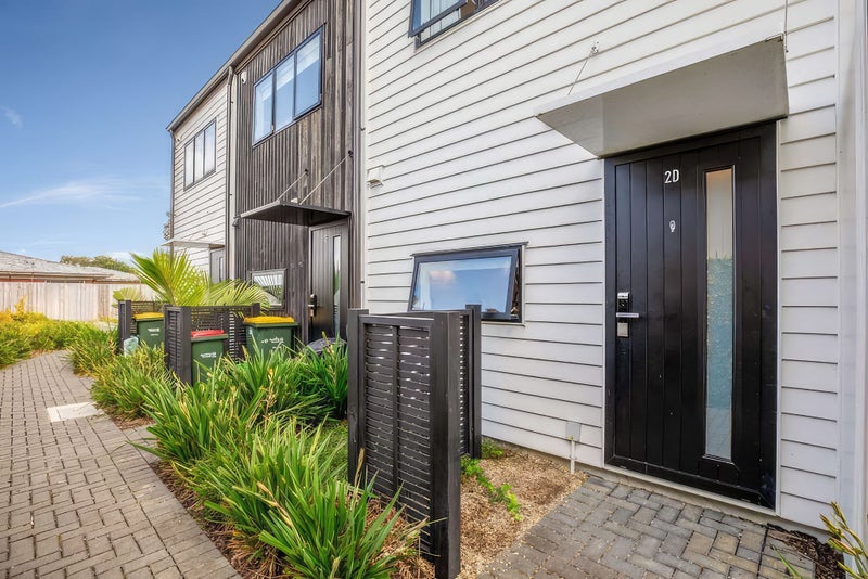 2D Ellen Avenue, Hillcrest, Auckland - Carousel 2