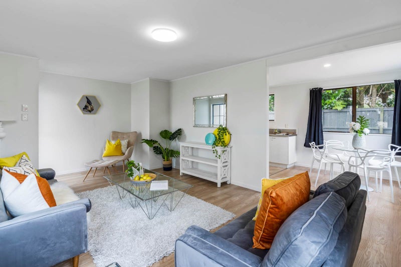 21 Rehia Road, Massey, Auckland - Carousel 2