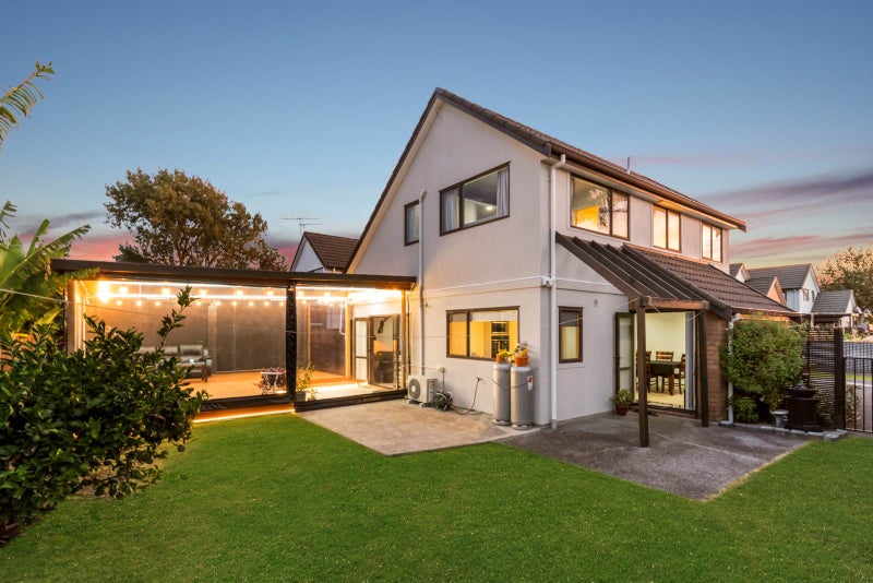 18 Asics Drive, Favona, Auckland - Carousel 2