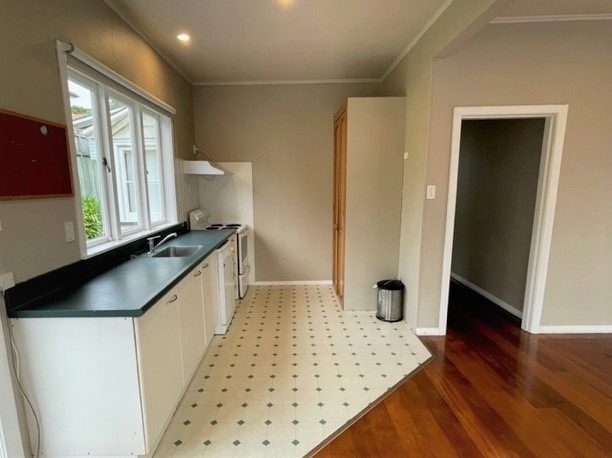 26 Hadfield Avenue, Waterview, Auckland - Carousel 2