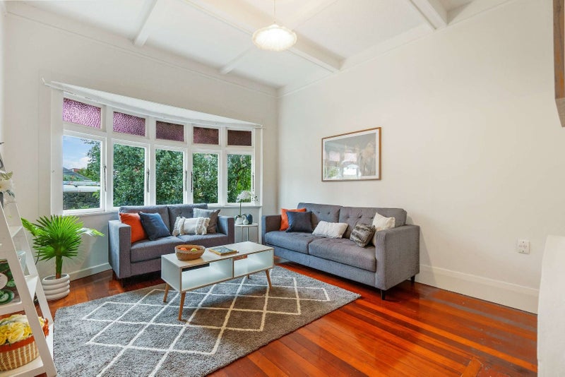 8 Oakley Avenue, Waterview, Auckland - Carousel 2