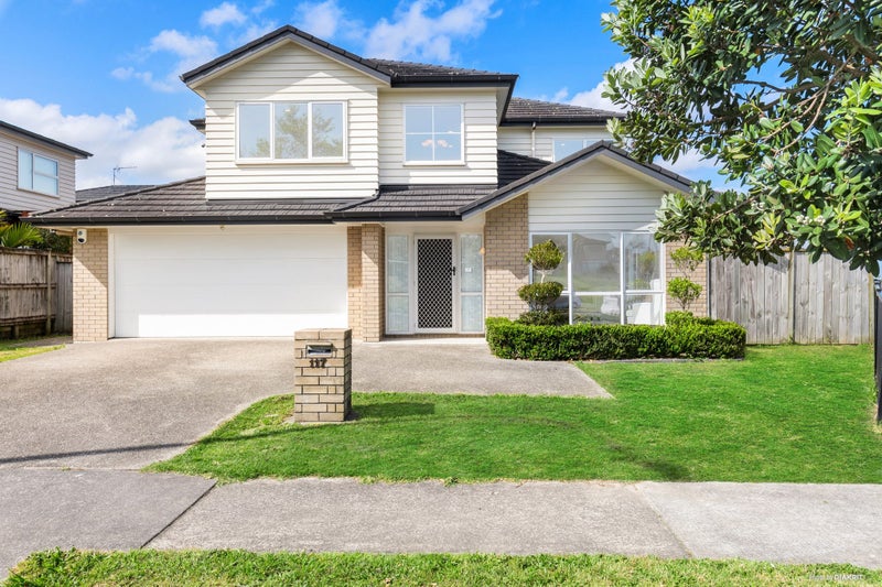 117 Stancombe Road, Flat Bush, Auckland - Carousel 1