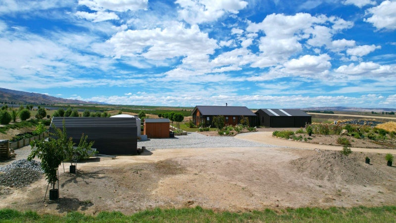 1 Stella Way, Waikerikeri, Alexandra - Carousel 2