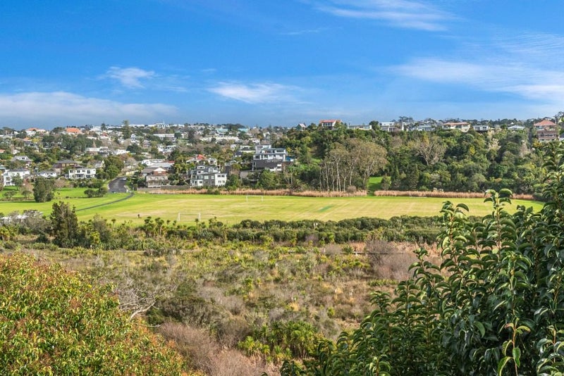 1/86 Sylvan Avenue, Northcote, Auckland - Carousel 21