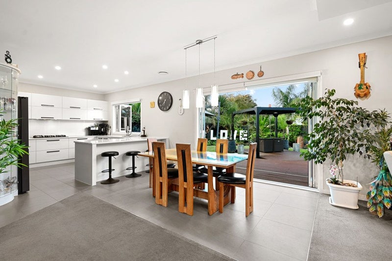 22 Gibbston Close, Huntington, Hamilton - Carousel 2