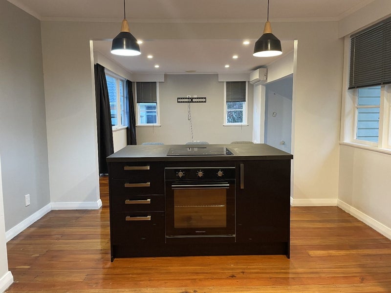 1055 Fergusson Drive, Clouston Park, Upper Hutt - Carousel 2