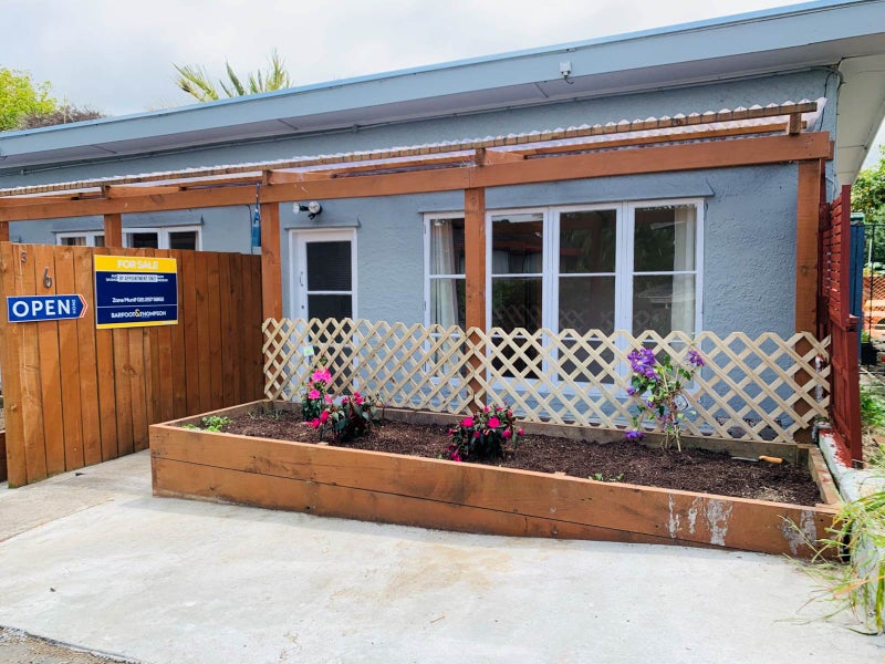 3/6 Cleary Road, Panmure, Auckland - Carousel 2