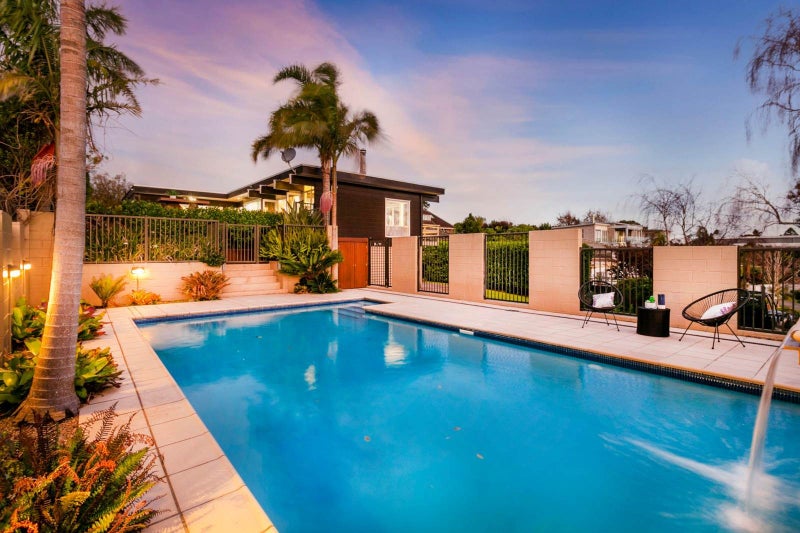 22 Andrea Place, Sunnyhills, Auckland - Carousel 1