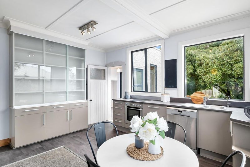 49 Oakland Street, Andersons Bay, Dunedin - Carousel 2