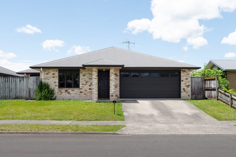 4 Landmark Court, Huntington, Hamilton - Carousel 1