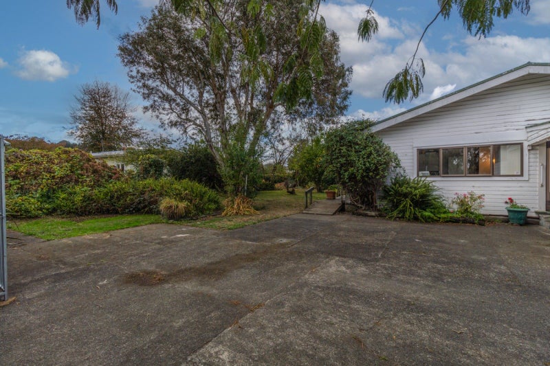 19 Grey Street, Bay View, Napier - Carousel 15