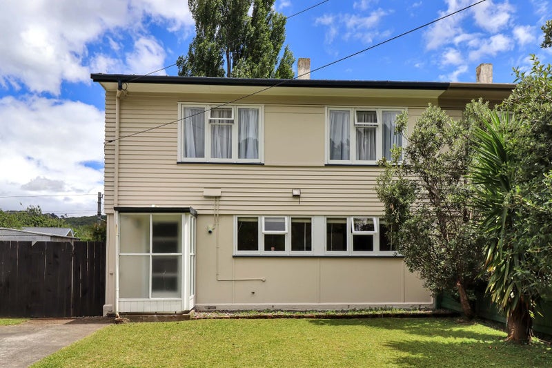 1/15 Eldon Grove, Taita, LOWER HUTT - Carousel 1