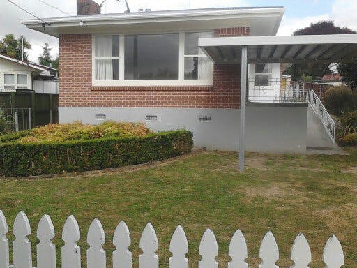 11 Morris Road, Hillcrest, Hamilton - Carousel 1