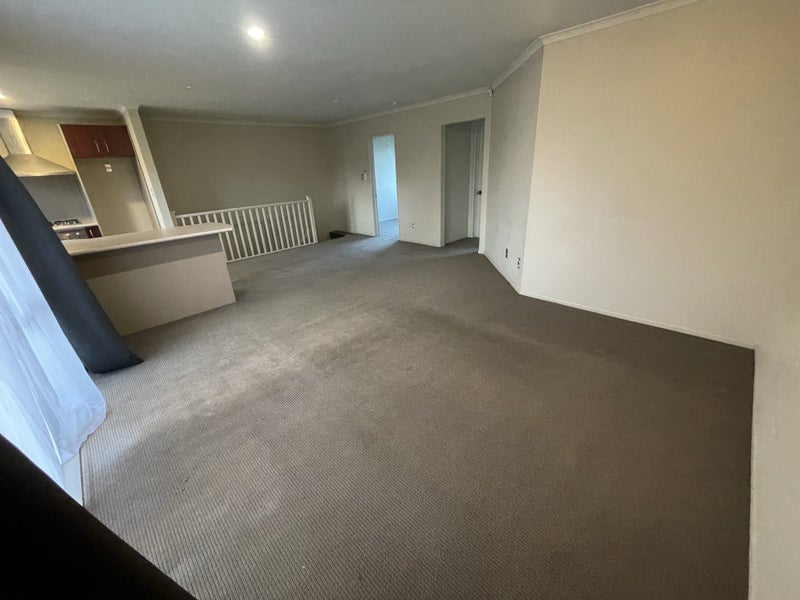 102A Clyde Street, Hamilton East, Hamilton - Carousel 1