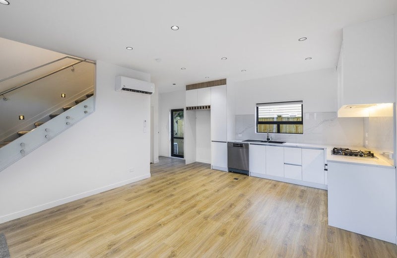 6/48 Victor Street, Avondale, Auckland - Carousel 2