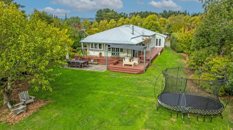 236 Kelvin Grove Road, Kelvin Grove, Palmerston North - Carousel 1