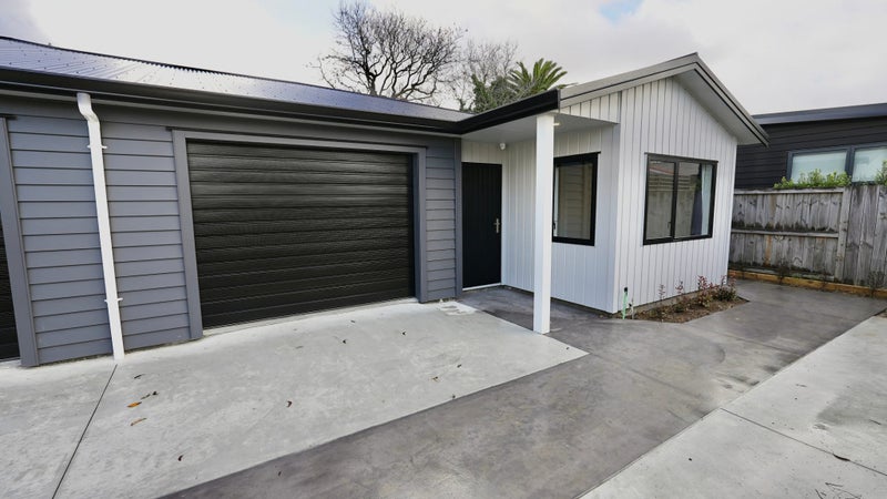 24D Paisley Street, Awapuni, Palmerston North - Carousel 1