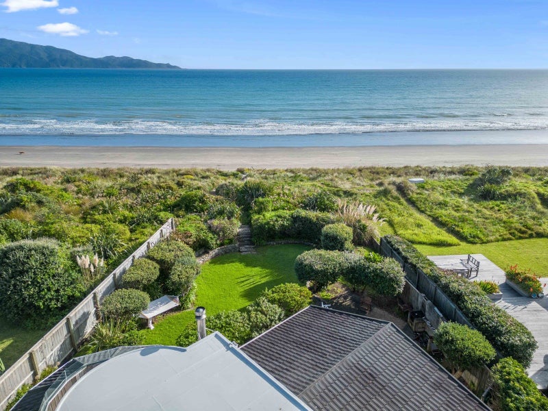 17 Oratia Street, Waikanae Beach, Waikanae - Carousel 23