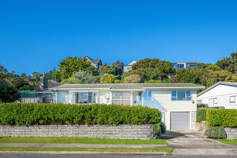 29 Tweed Road, Papakowhai, Porirua - Carousel 1