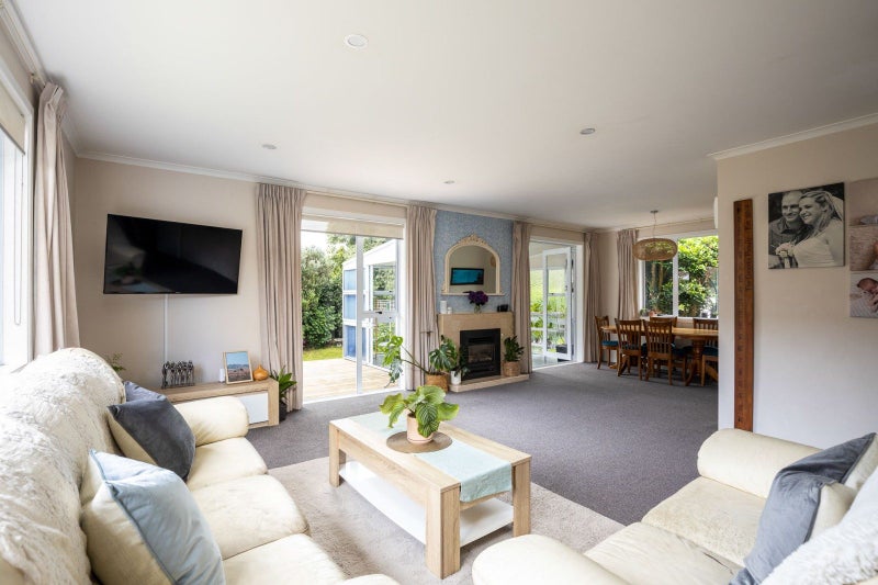 10 Wallath Road, Westown, New Plymouth - Carousel 2