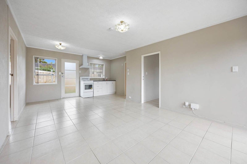 2/397 Blockhouse Bay Road, Blockhouse Bay, Auckland - Carousel 2