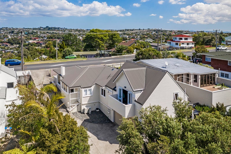 137 Carlisle Road, Northcross, Auckland - Carousel 1