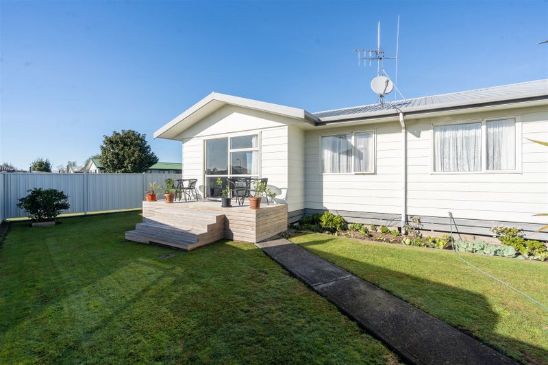 16 Melanie Court, Dinsdale, Hamilton - Carousel 1