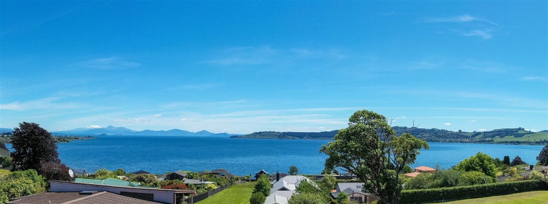 48 Ngauruhoe Street, Hilltop, Taupō - Carousel 1