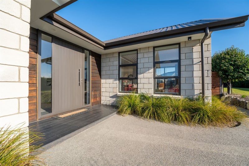 27 Lazarette Loop, Gleniti, Timaru - Carousel 2
