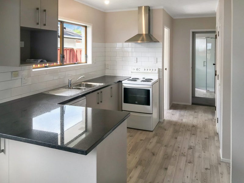 2/54 Stanaway Street, Hillcrest, Auckland - Carousel 4