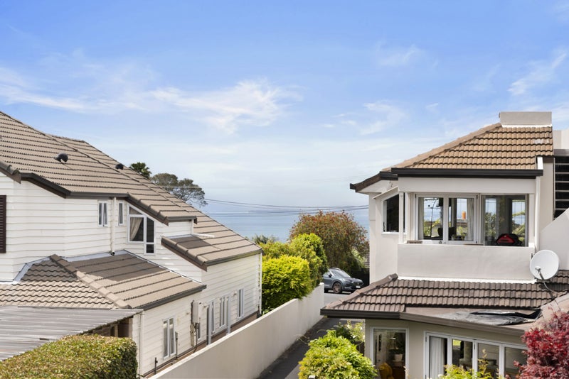 2/6 Castor Bay Road, Castor Bay, Auckland - Carousel 21