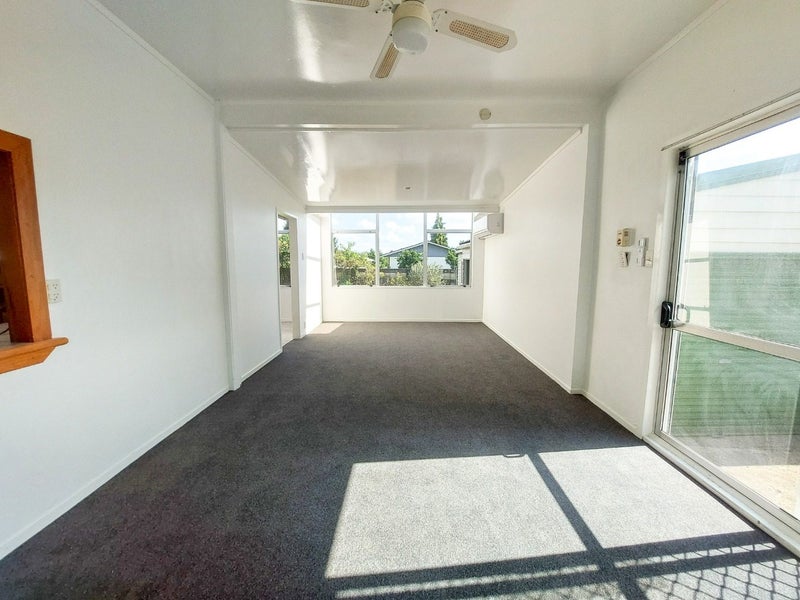 33 Wilson Street, Hamilton East, Hamilton - Carousel 2