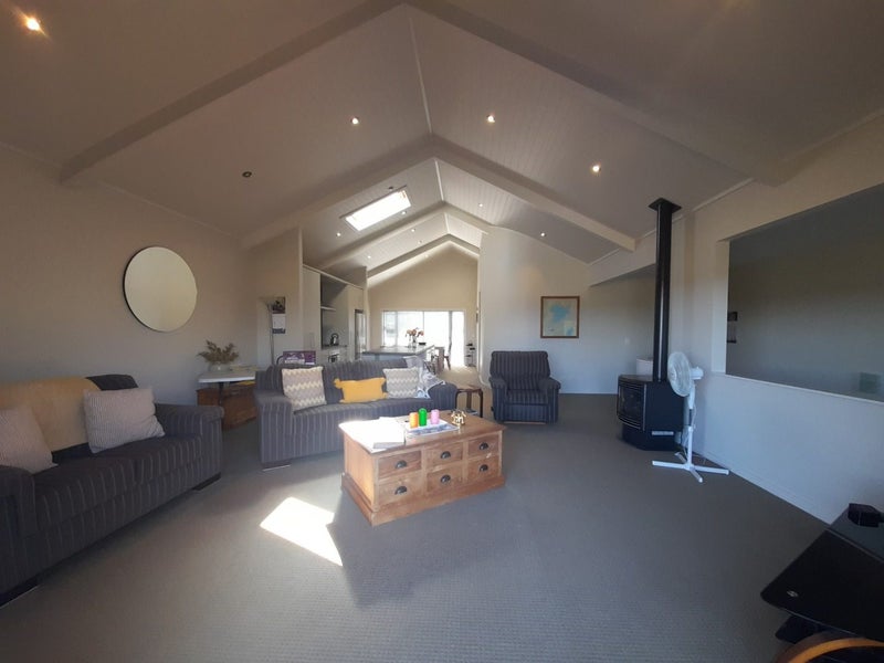 36 The Circle, Nukuhau, Taupo - Carousel 2