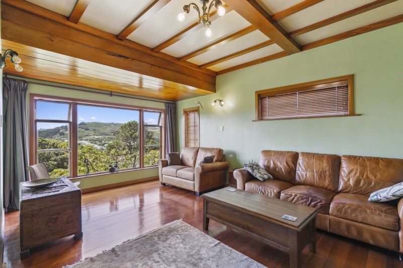 11 Priscilla Crescent, Mornington, Wellington - Carousel 1