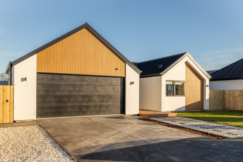 14 Benrogan Drive, Halswell, Christchurch - Carousel 1