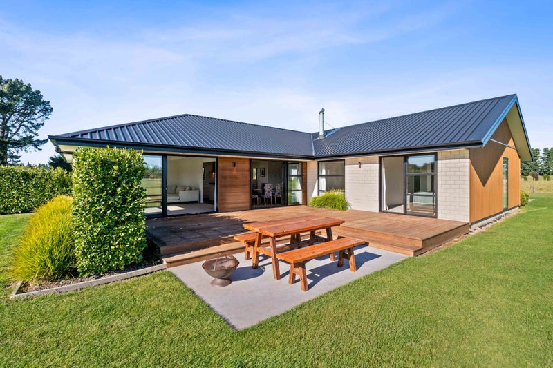1025 Newtons Road, Christchurch - Carousel 38