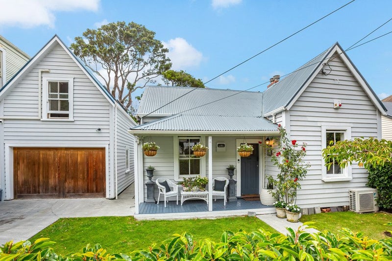 227 Tinakori Road, Thorndon, Wellington - Carousel 1