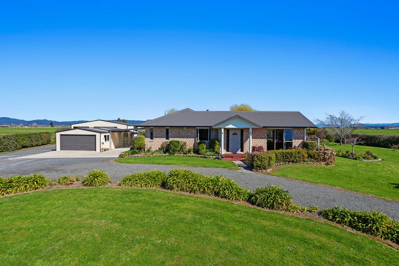 122B Powdrell Road, Thornton - Carousel 2