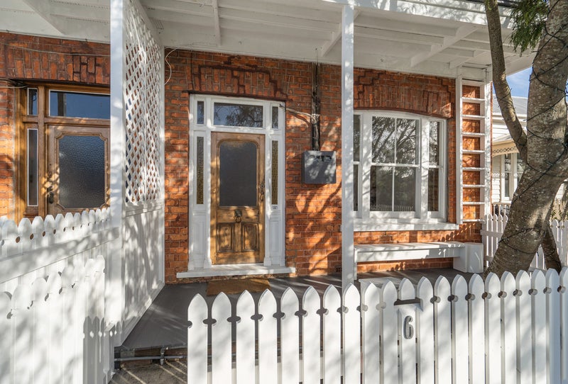 2/6 Tole Street, Ponsonby, Auckland - Carousel 1