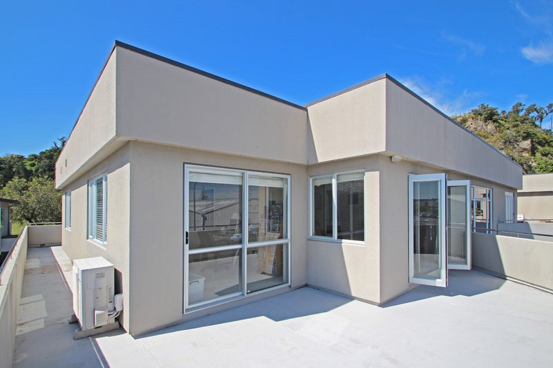 2/178 Hyderabad Road, Ahuriri, Napier - Carousel 1