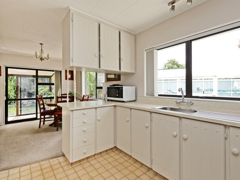 215 McLeod Street, Camberley, Hastings - Carousel 2