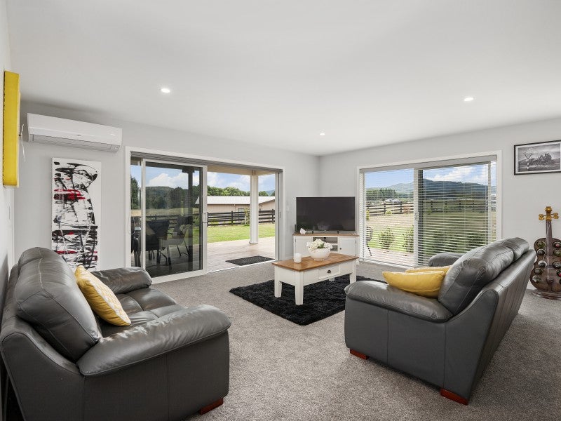 5 Kinloch Road, Taupo - Carousel 2