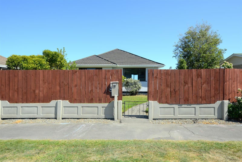 1/5 Pablo Place, Hoon Hay, Christchurch - Carousel 1