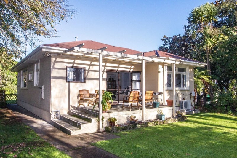 2 Nile Street, Whanganui East, Whanganui - Carousel 1