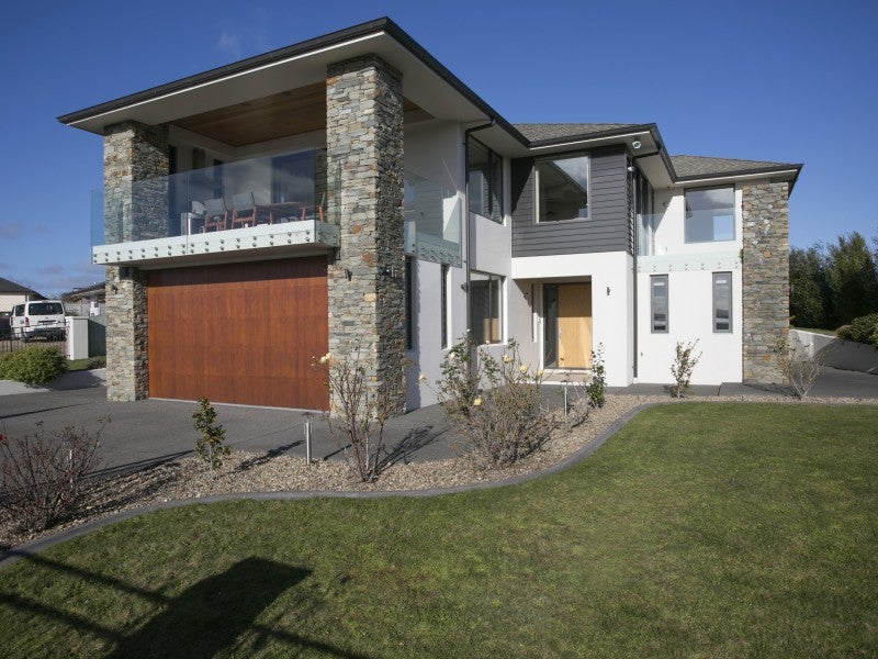 4 Waianiwa Dell, Wharewaka, Taupo - Carousel 2