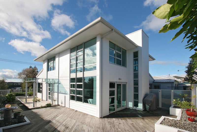 10 Oriental Street, Welbourn, New Plymouth - Carousel 2